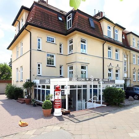 Villa Warnemunde Ferienwohnungen Rostock Eksteriør bilde
