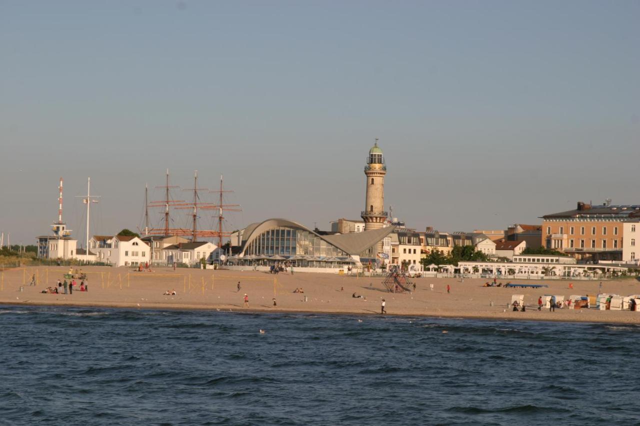 Villa Warnemuende Ferienwohnungen Rostock Eksteriør bilde